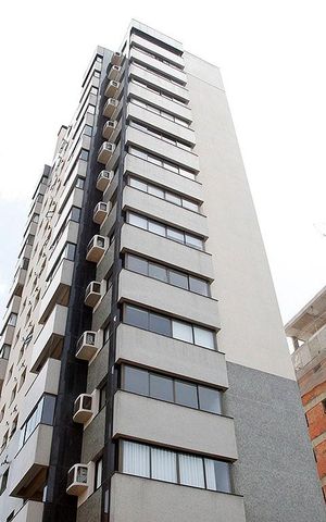 Apartamento à venda com 90m², 2 quartos e 1 vagaFachada