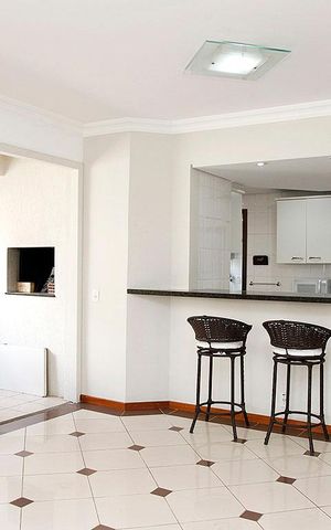 Apartamento à venda com 90m², 2 quartos e 1 vagaSala