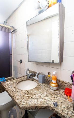 Apartamento à venda com 60m², 2 quartos e 2 vagas Apartamento à venda com 60m², 2 quartos e 2 vagasBanheiro 2