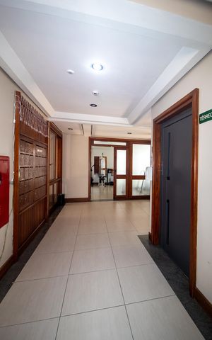 Apartamento à venda com 60m², 2 quartos e 2 vagas Apartamento à venda com 60m², 2 quartos e 2 vagasHall de entrada