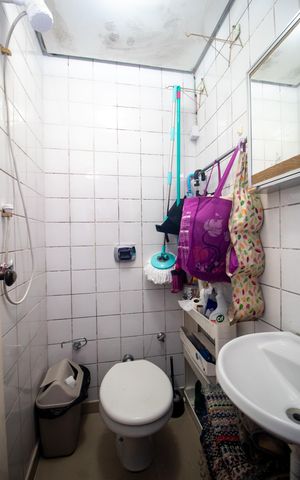 Apartamento à venda com 60m², 2 quartos e 2 vagas Apartamento à venda com 60m², 2 quartos e 2 vagasBanheiro