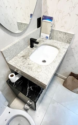 Apartamento à venda com 47m², 2 quartos e 1 vaga Apartamento à venda com 47m², 2 quartos e 1 vagaBanheiro