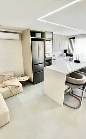Apartamento à venda com 47m², 2 quartos e 1 vaga Apartamento à venda com 47m², 2 quartos e 1 vagaSala/Cozinha