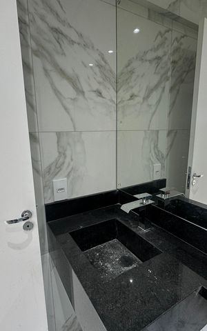 Apartamento à venda com 48m², 2 quartos e 1 vaga Apartamento à venda com 48m², 2 quartos e 1 vagaBanheiro