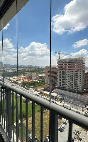 Apartamento à venda com 48m², 2 quartos e 1 vaga Apartamento à venda com 48m², 2 quartos e 1 vagaVaranda