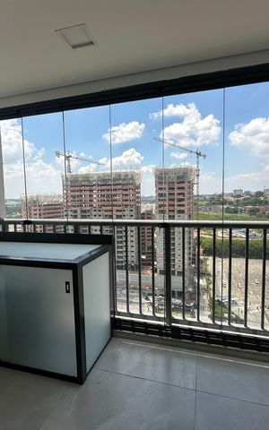 Apartamento à venda com 48m², 2 quartos e 1 vaga Apartamento à venda com 48m², 2 quartos e 1 vagaVaranda