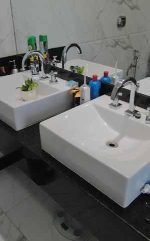 Casa para alugar com 1190m², 4 quartos e 30 vagasBanheiro da Suite 1