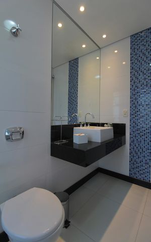 Casa para alugar com 1190m², 4 quartos e 30 vagasBanheiro da Suite 4
