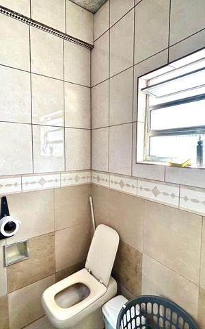 Casa para alugar com 150m², 3 quartos e sem vaga Casa para alugar com 150m², 3 quartos e sem vagaBanheiro 1
