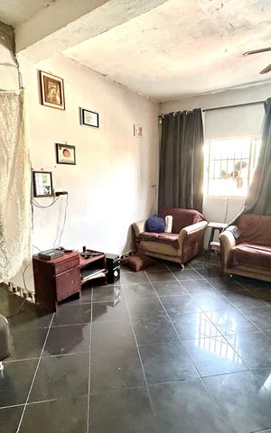 Casa para alugar com 150m², 3 quartos e sem vaga Casa para alugar com 150m², 3 quartos e sem vagaSala