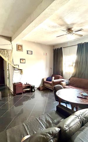 Casa para alugar com 150m², 3 quartos e sem vaga Casa para alugar com 150m², 3 quartos e sem vagaSala