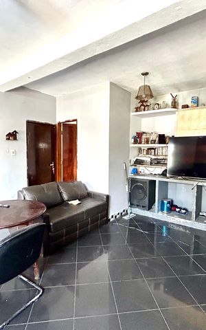 Casa para alugar com 150m², 3 quartos e sem vaga Casa para alugar com 150m², 3 quartos e sem vagaSala