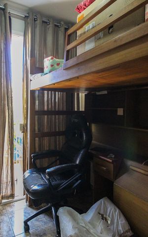 Casa à venda com 120m², 4 quartos e 2 vagas Casa à venda com 120m², 4 quartos e 2 vagasQuarto 3