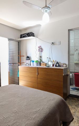 Casa à venda com 120m², 4 quartos e 2 vagas Casa à venda com 120m², 4 quartos e 2 vagasSuíte 1