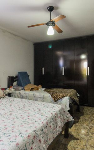 Casa à venda com 120m², 4 quartos e 2 vagas Casa à venda com 120m², 4 quartos e 2 vagasSuíte 2