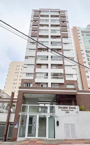 Apartamento à venda com 160m², 3 quartos e 3 vagasFachada + plaquinha