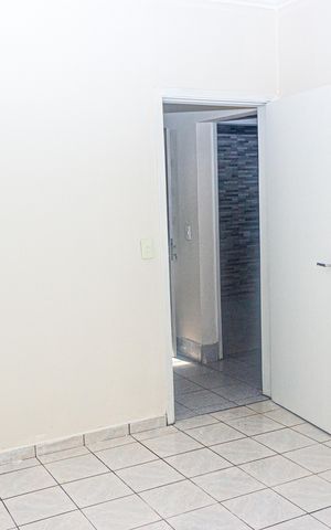Casa à venda com 220m², 3 quartos e 4 vagas Casa à venda com 220m², 3 quartos e 4 vagasQuarto 2