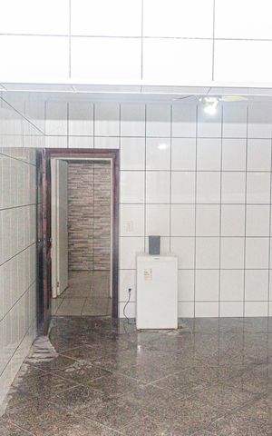 Casa à venda com 220m², 3 quartos e 4 vagas Casa à venda com 220m², 3 quartos e 4 vagasCozinha