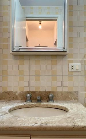 Apartamento para alugar com 40m², 1 quarto e 2 vagas Apartamento para alugar com 40m², 1 quarto e 2 vagasBanheiro