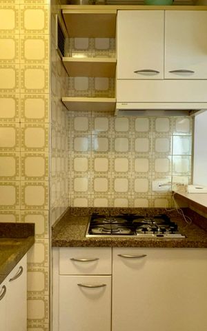 Apartamento para alugar com 40m², 1 quarto e 2 vagas Apartamento para alugar com 40m², 1 quarto e 2 vagasCozinha