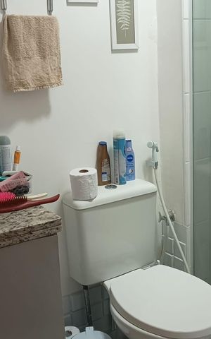 Apartamento à venda com 60m², 2 quartos e 1 vaga Apartamento à venda com 60m², 2 quartos e 1 vagaBanheiro