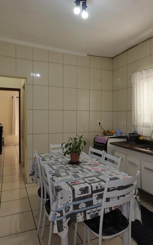 Casa à venda com 125m², 2 quartos e 2 vagasCozinha