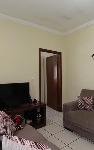 Casa à venda com 125m², 2 quartos e 2 vagasSala