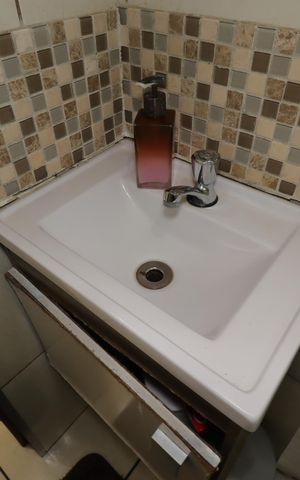 Casa à venda com 125m², 2 quartos e 2 vagasBanheiro - Pia