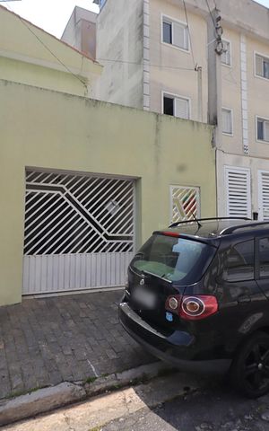 Casa à venda com 125m², 2 quartos e 2 vagasFachada