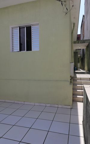 Casa à venda com 125m², 2 quartos e 2 vagasQuintal frente