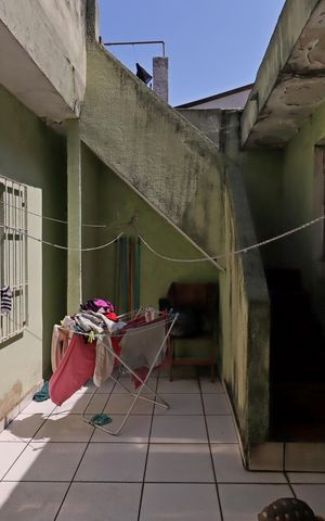 Casa à venda com 125m², 2 quartos e 2 vagasCorredor