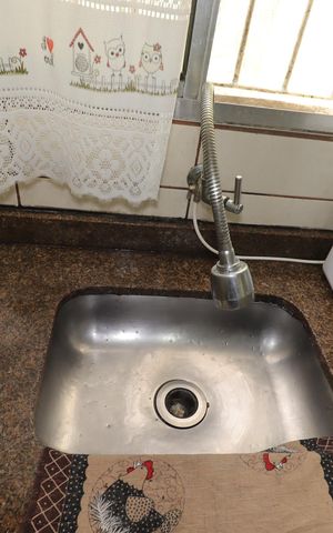Casa à venda com 125m², 2 quartos e 2 vagasCozinha - Pia