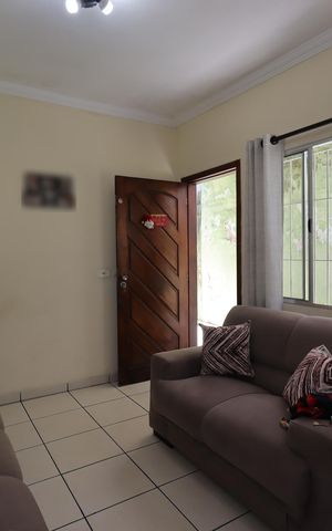 Casa à venda com 125m², 2 quartos e 2 vagasSala