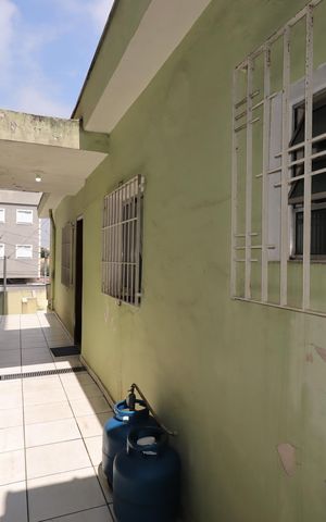 Casa à venda com 125m², 2 quartos e 2 vagasCorredor
