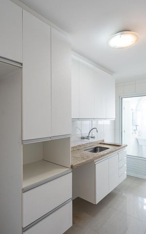 Apartamento para alugar com 101m², 3 quartos e 2 vagas Apartamento para alugar com 101m², 3 quartos e 2 vagasCozinha