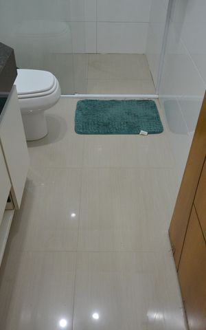 Casa à venda com 223m², 4 quartos e 4 vagasBanheiro da Suíte 2