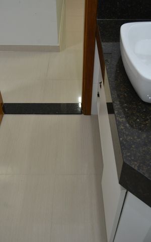Casa à venda com 223m², 4 quartos e 4 vagasBanheiro da Suíte 2
