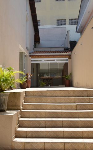 Casa à venda com 223m², 4 quartos e 4 vagasGaragem