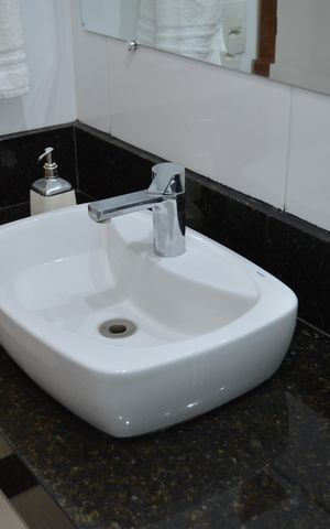 Casa à venda com 223m², 4 quartos e 4 vagasBanheiro da Suíte 2