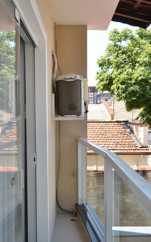 Casa à venda com 223m², 4 quartos e 4 vagasSacada