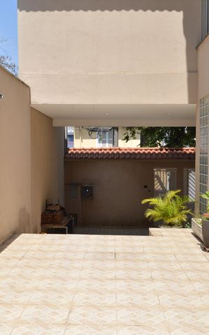 Casa à venda com 223m², 4 quartos e 4 vagasQuintal