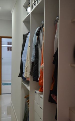 Casa à venda com 223m², 4 quartos e 4 vagasCloset da suíte 2
