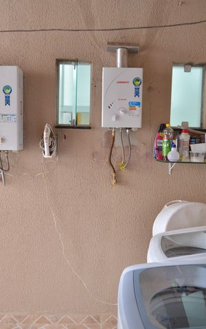 Casa à venda com 223m², 4 quartos e 4 vagasÁrea de Serviço