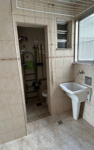 Apartamento à venda com 60m², 2 quartos e 1 vagaÁrea de Serviço