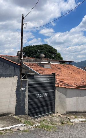 Casa à venda com 250m², 3 quartos e 5 vagasFachada