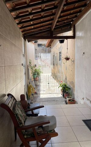 Casa à venda com 250m², 3 quartos e 5 vagasÁrea externa