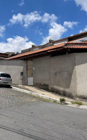 Casa à venda com 250m², 3 quartos e 5 vagasFachada