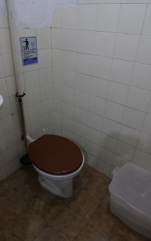 Casa de condomínio à venda com 194m², 4 quartos e 1 vagaBanheiro de Serviço