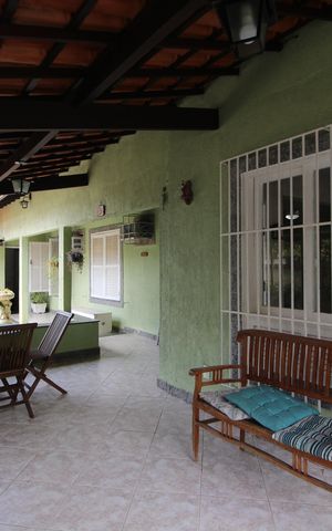 Casa de condomínio à venda com 194m², 4 quartos e 1 vagaVaranda