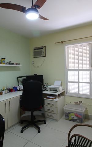 Casa de condomínio à venda com 194m², 4 quartos e 1 vagaQuarto 2